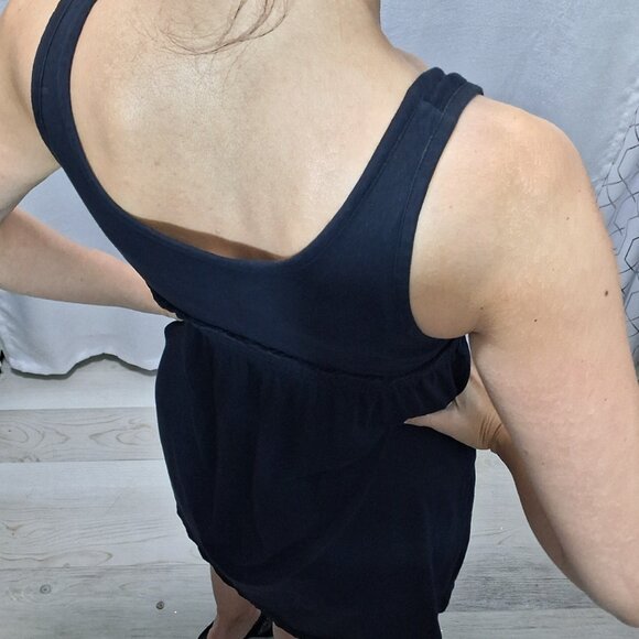 Item 25 – Effortless Edge: Old Navy Ruffled Empire-Waist Mini, Size S - Picture 3 of 5